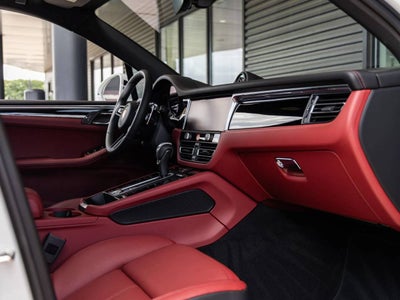 2026 Porsche Macan Macan S