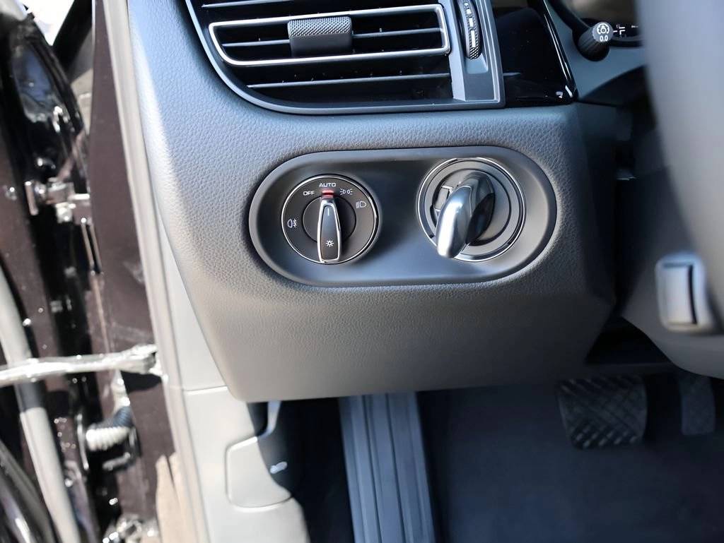 2026 Porsche Macan Macan S