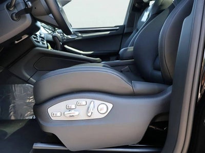 2026 Porsche Macan Macan S