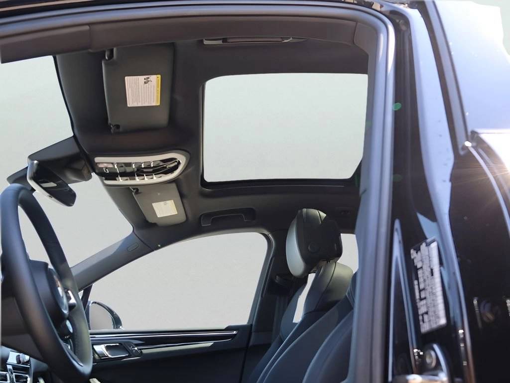 2026 Porsche Macan Macan S