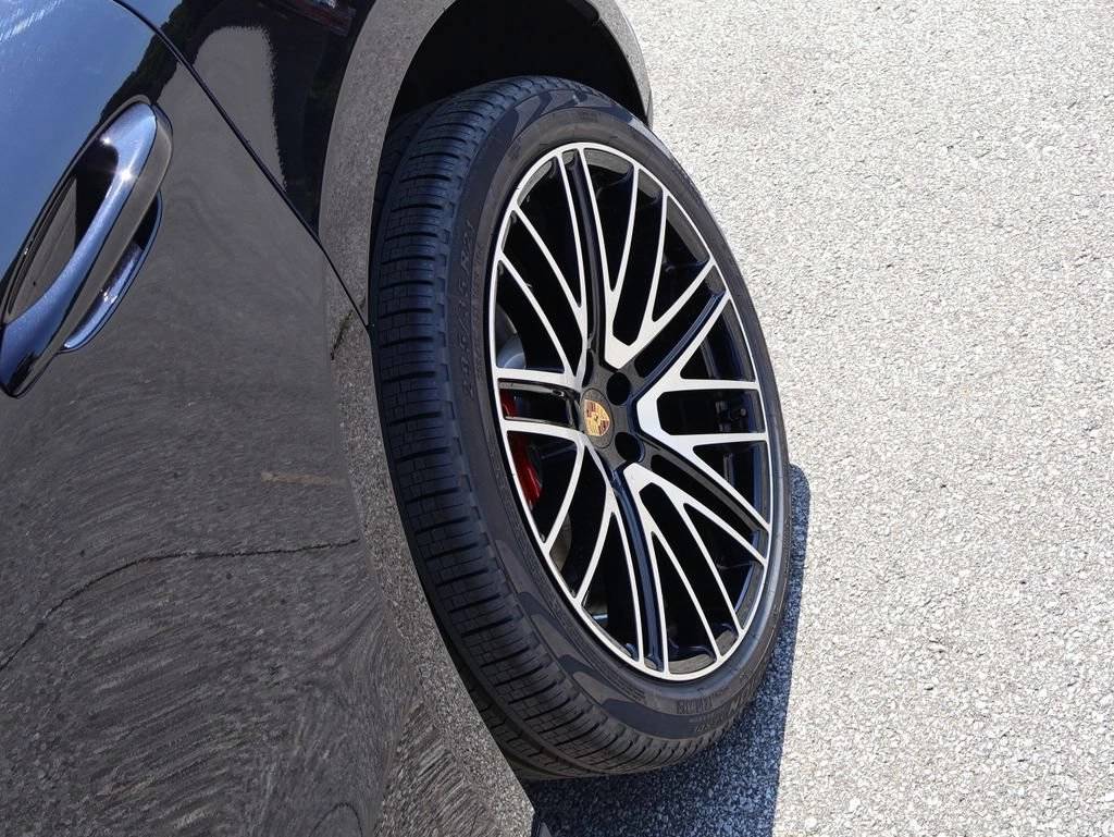 2026 Porsche Macan Macan S