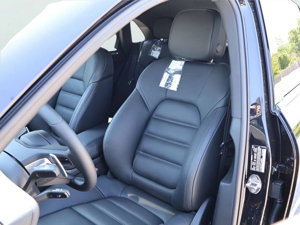 2026 Porsche Macan Macan S