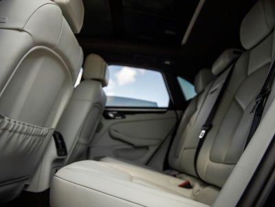 2023 Porsche Macan Macan S (MY23)