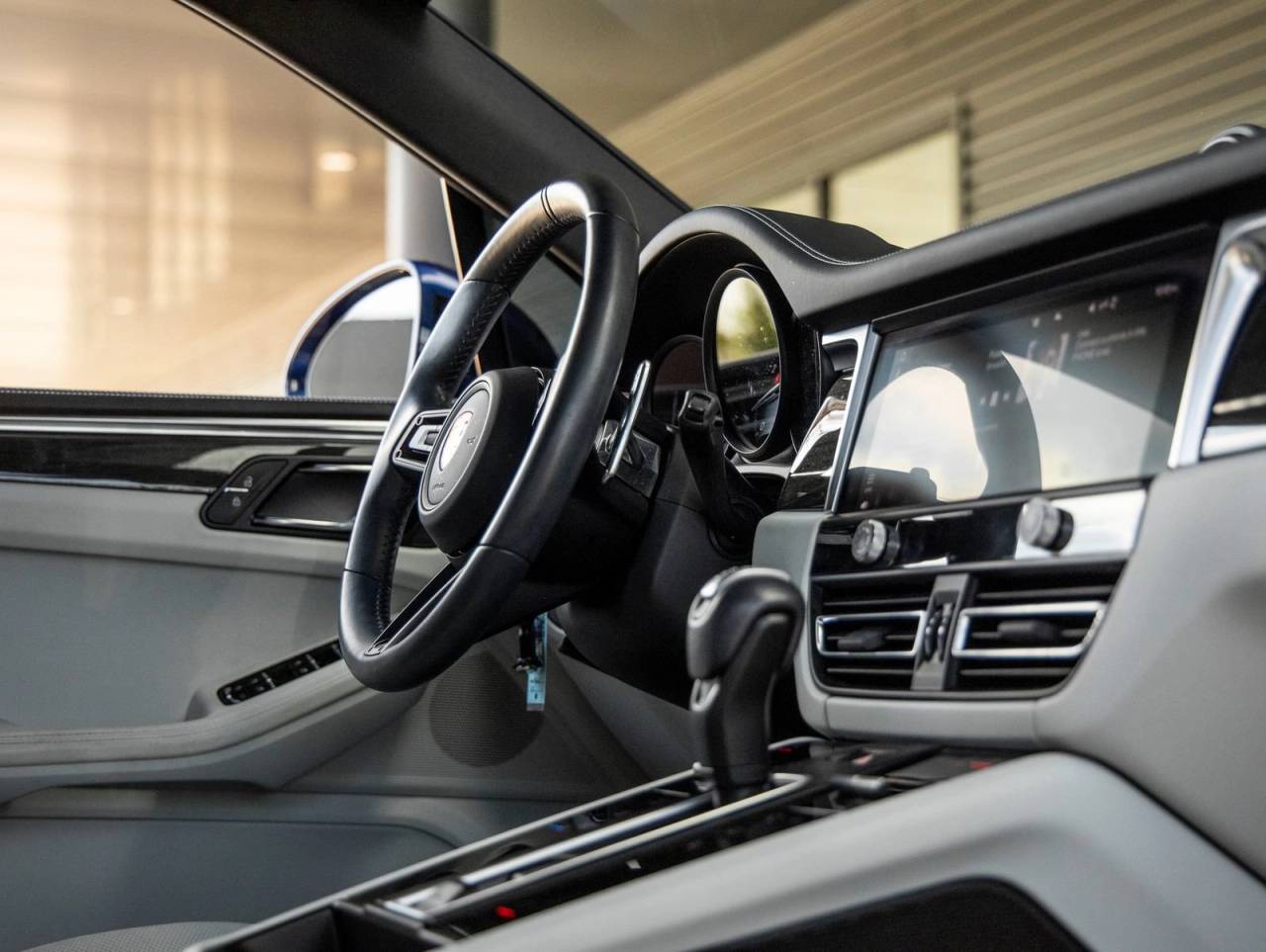 2023 Porsche Macan Macan S (MY23)