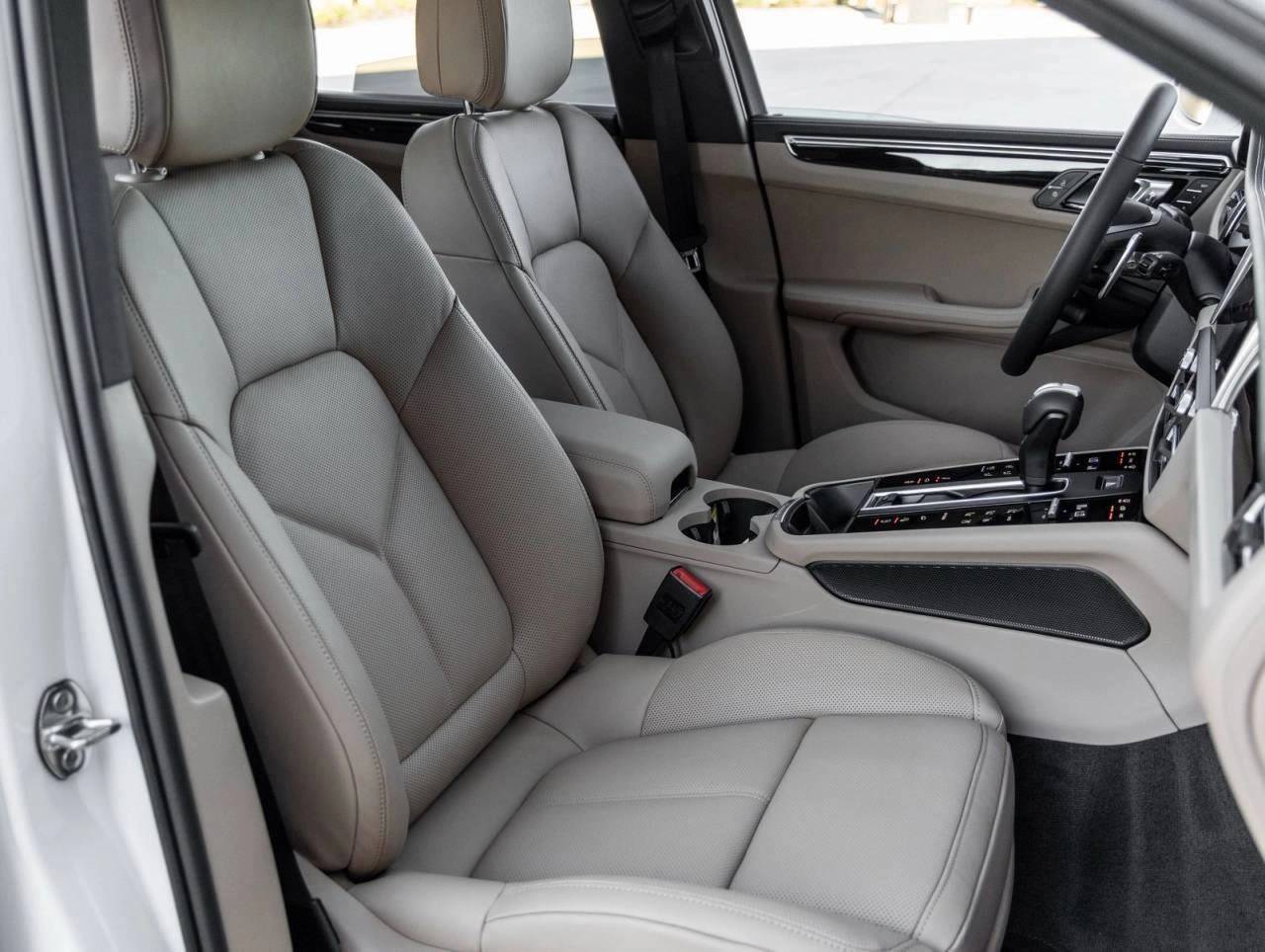 2026 Porsche Macan Macan S