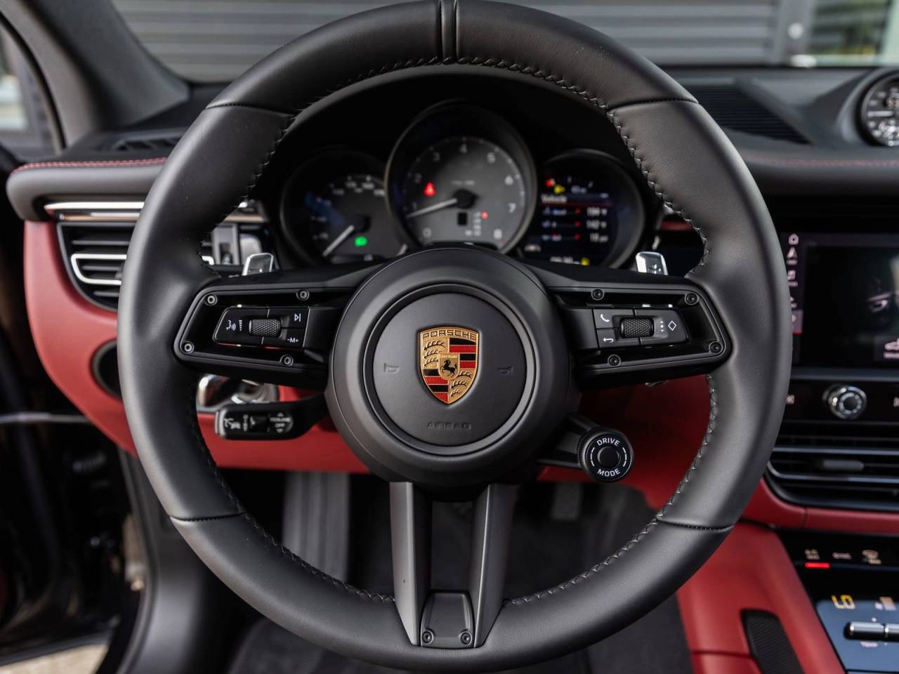 2026 Porsche Macan S