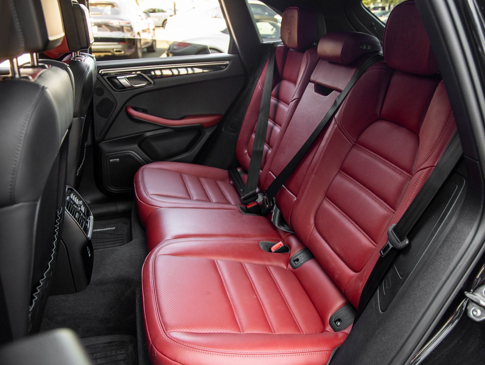 2024 Porsche Macan S