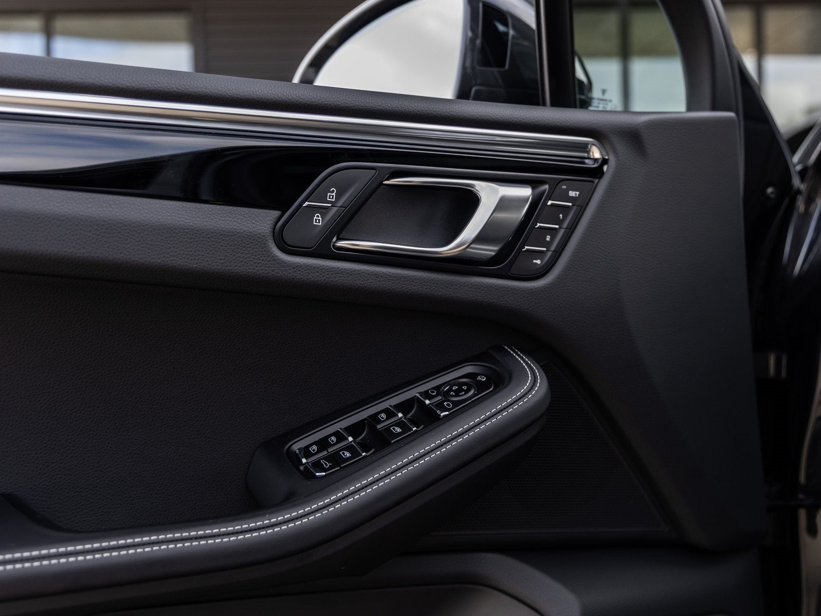 2026 Porsche Macan Macan S