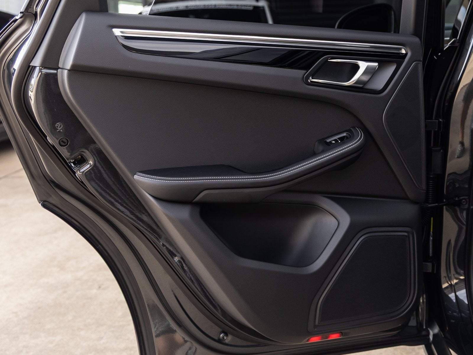 2026 Porsche Macan Macan S