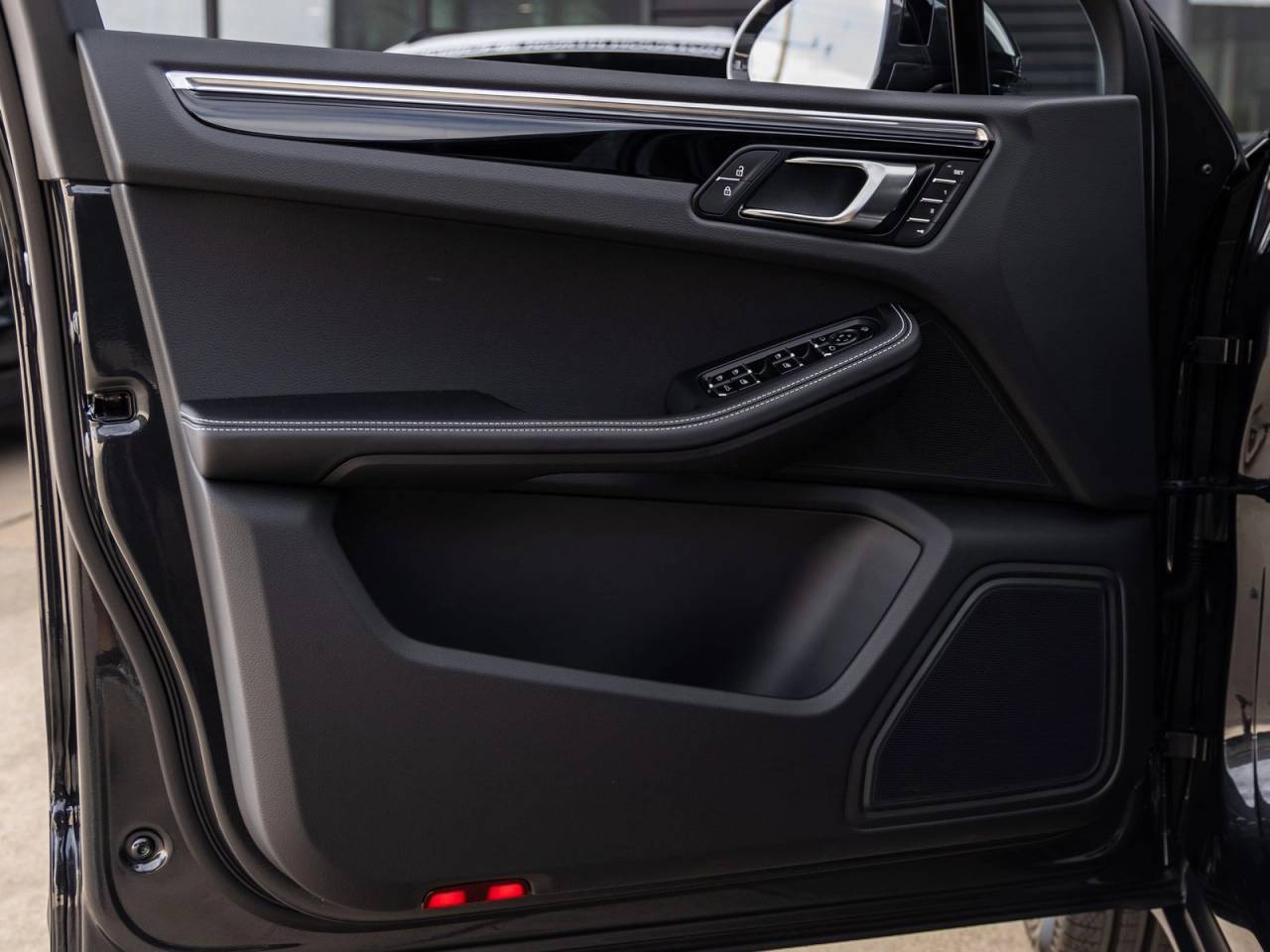 2026 Porsche Macan Macan S