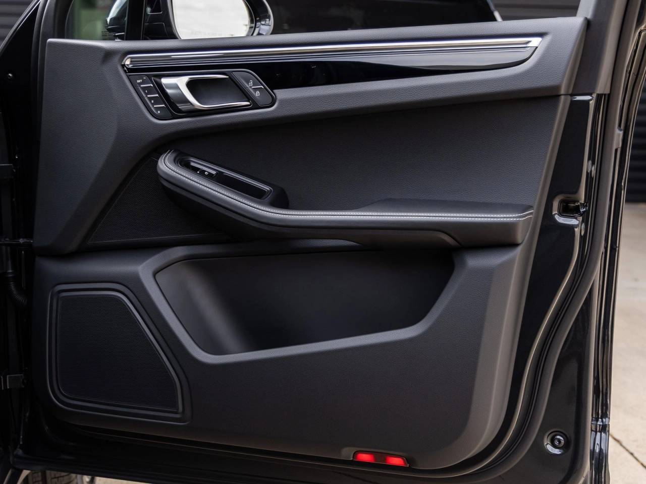 2026 Porsche Macan Macan S