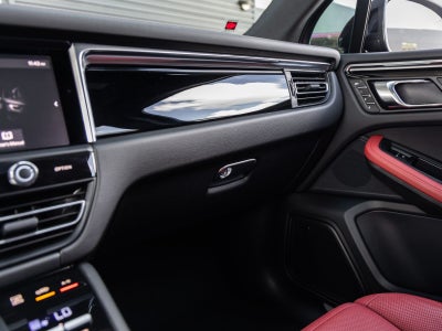 2026 Porsche Macan Macan S