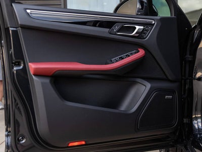 2026 Porsche Macan Macan S