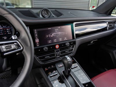 2026 Porsche Macan Macan S