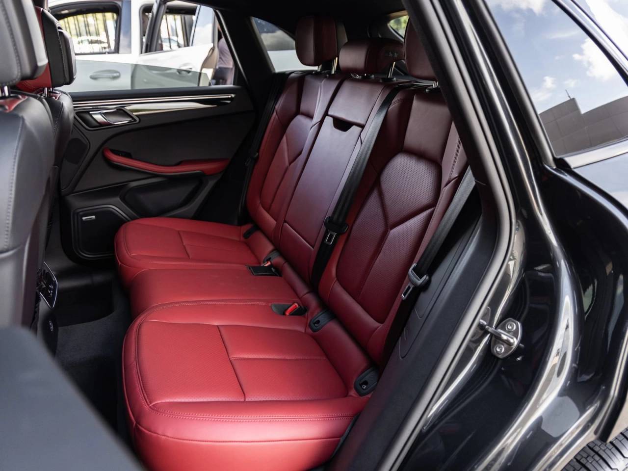 2026 Porsche Macan Macan S