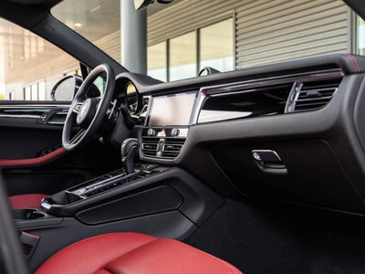 2026 Porsche Macan Macan S