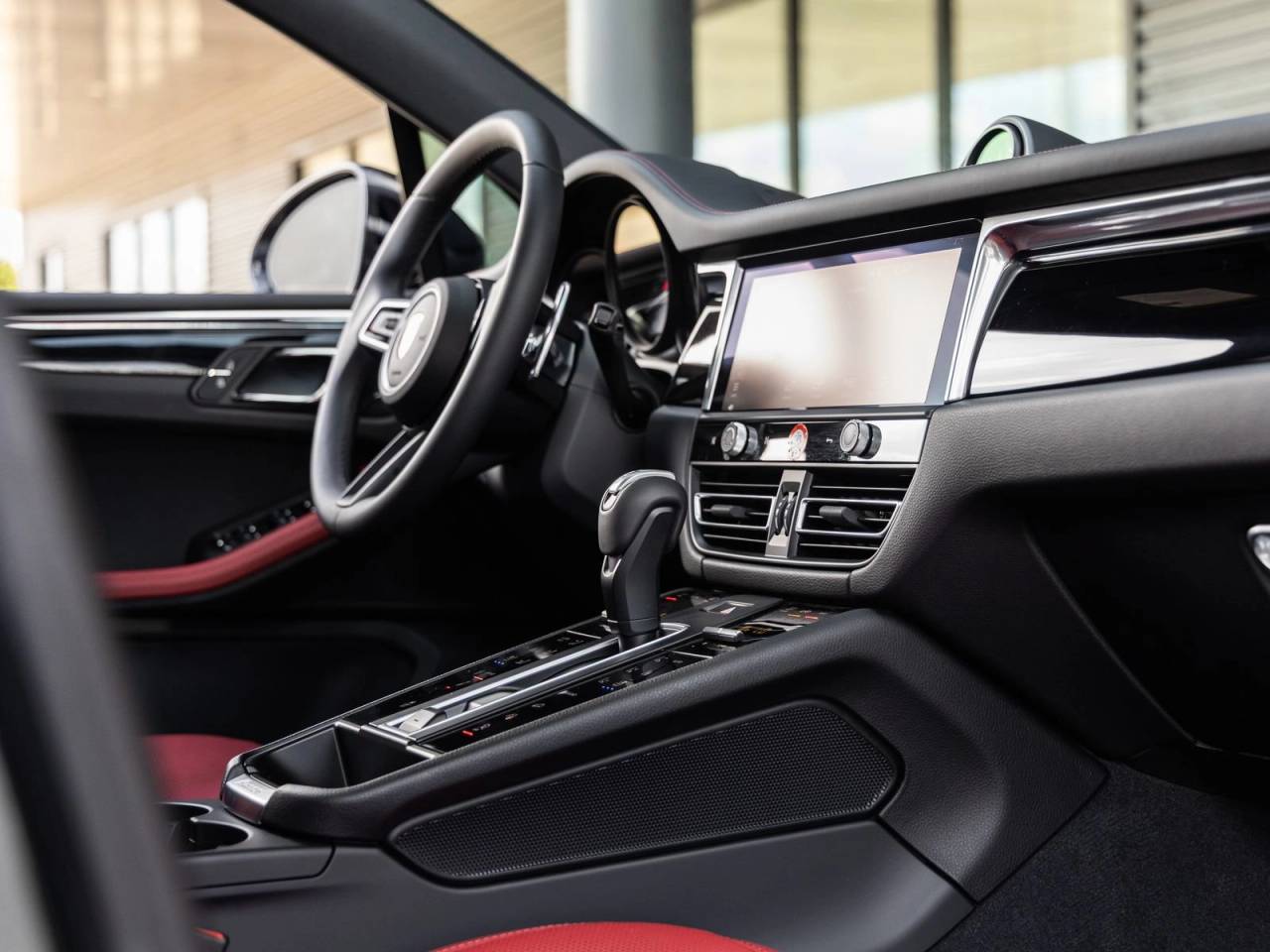 2026 Porsche Macan Macan S