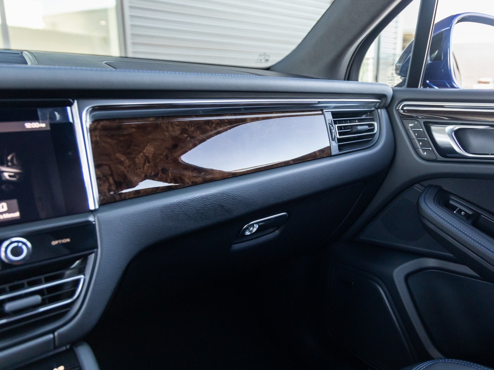 2026 Porsche Macan Macan S