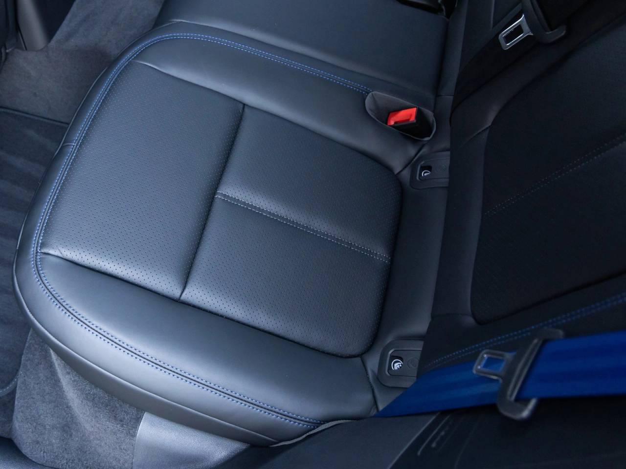 2026 Porsche Macan Macan S