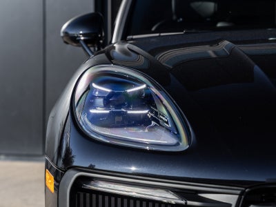 2026 Porsche Macan Macan S