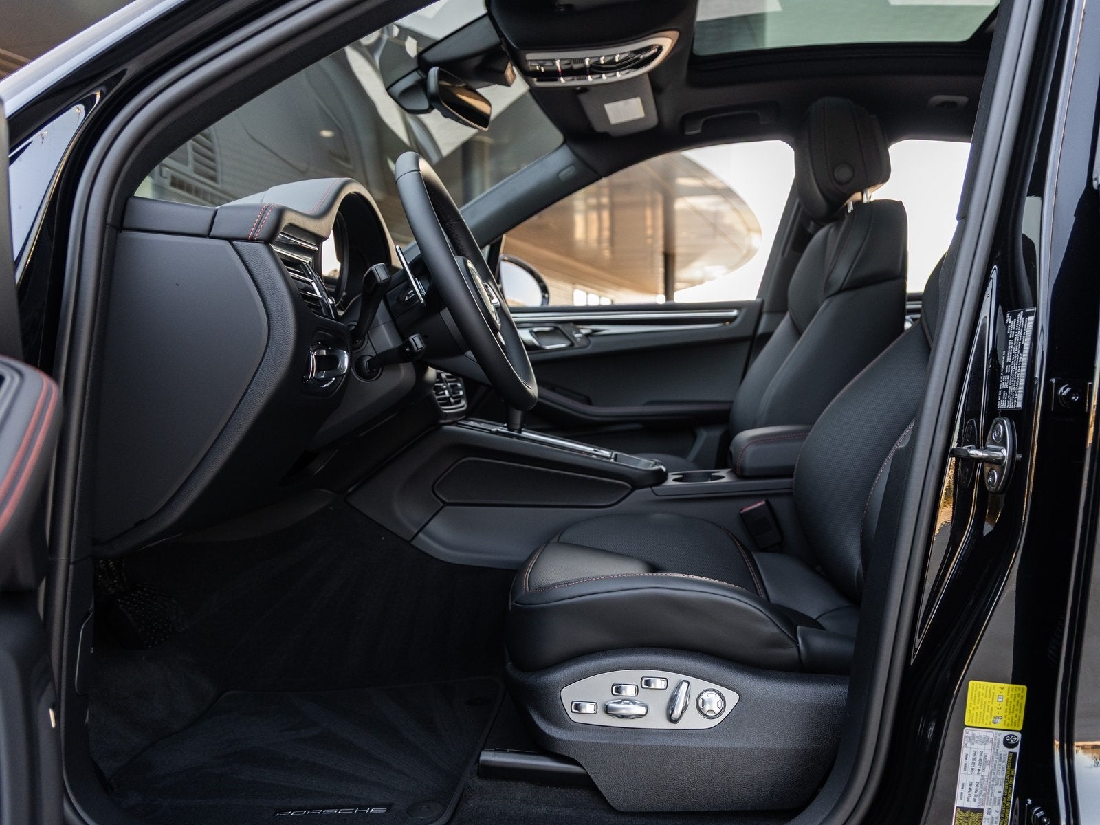 2026 Porsche Macan Macan S