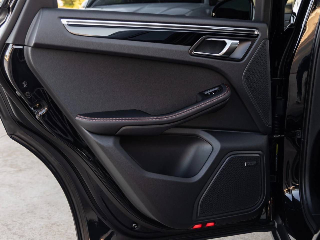 2026 Porsche Macan Macan S