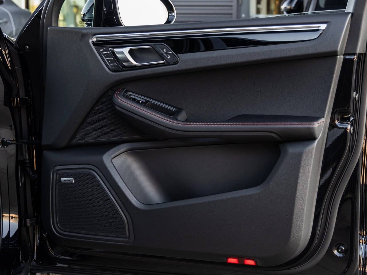 2026 Porsche Macan Macan S