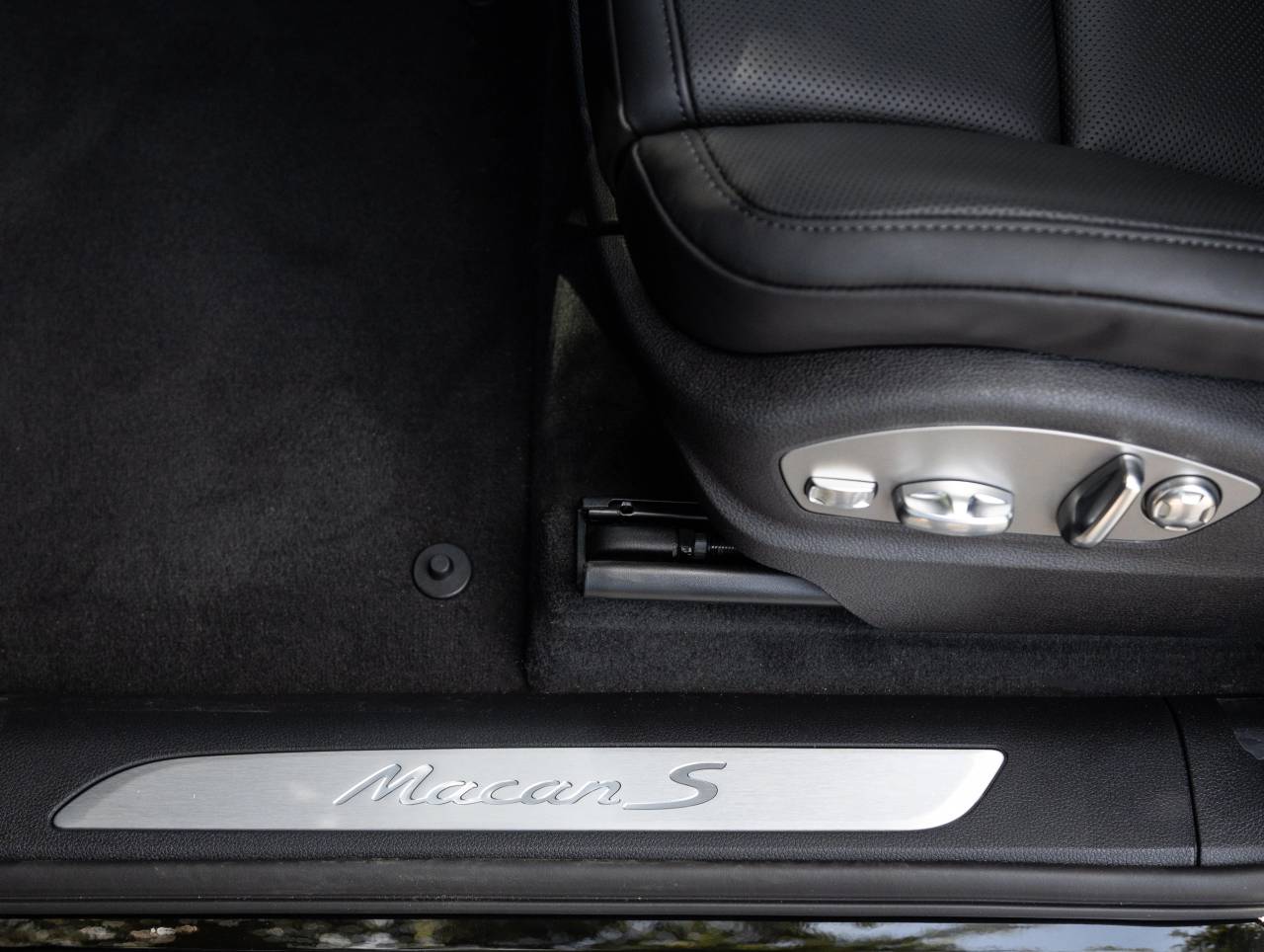 2026 Porsche Macan S