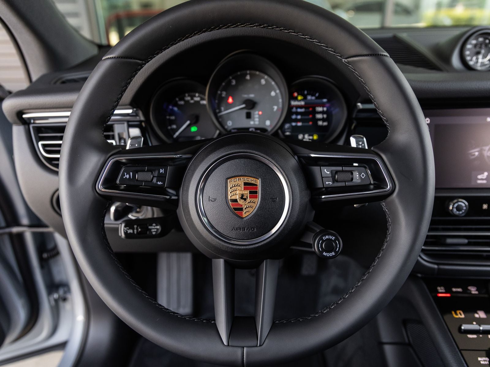 2026 Porsche Macan Macan S