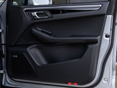2026 Porsche Macan Macan S