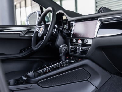 2026 Porsche Macan Macan S