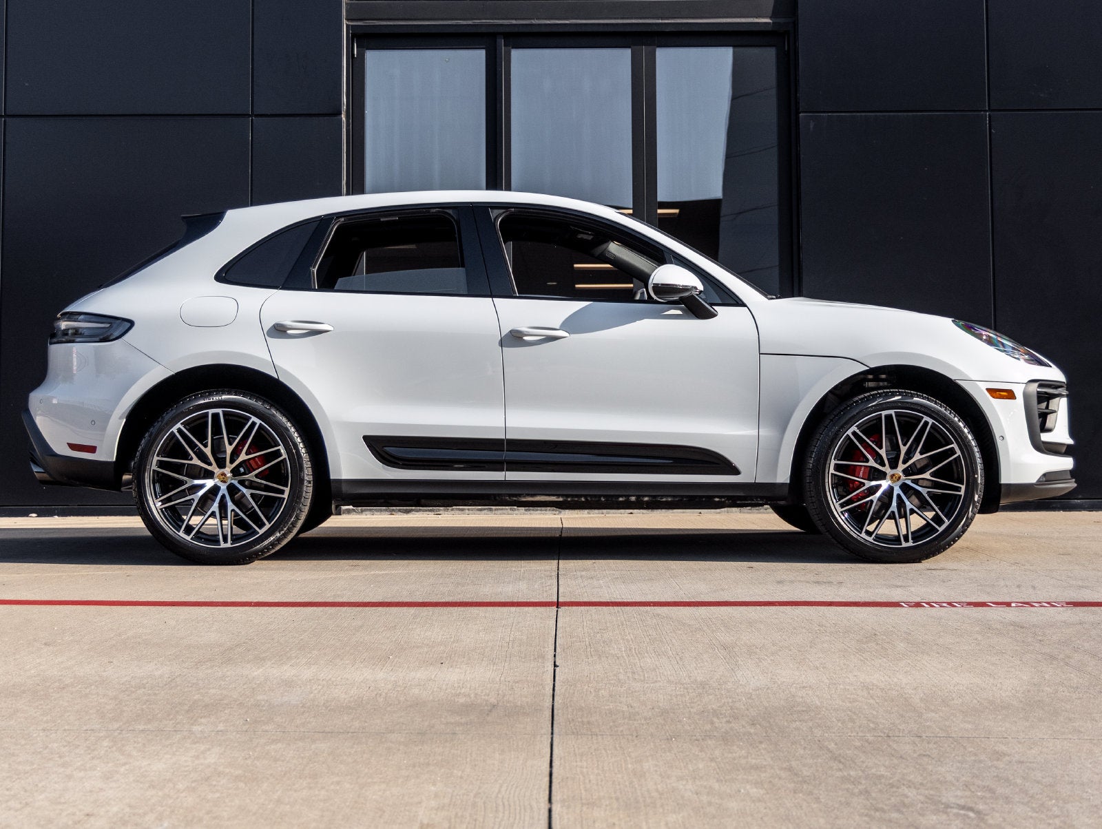 2026 Porsche Macan Macan S