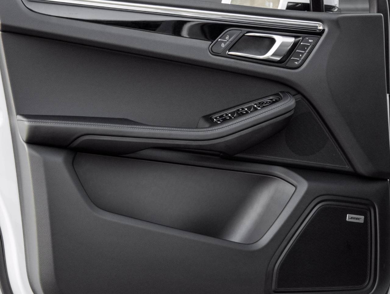 2026 Porsche Macan Macan S