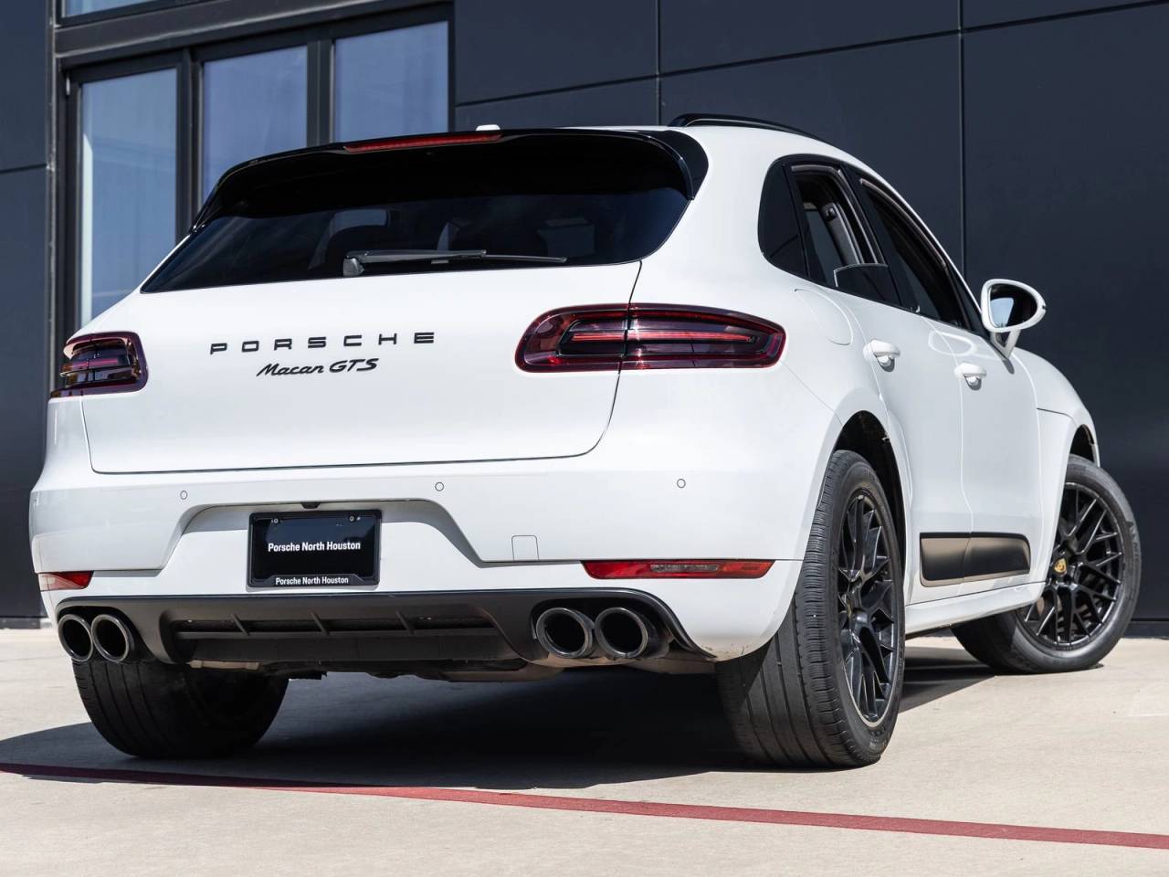 2017 Porsche Macan Macan GTS