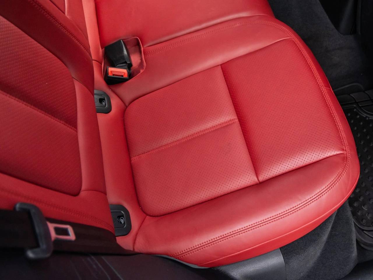 2017 Porsche Macan Macan GTS