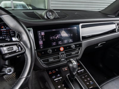 2022 Porsche Macan S