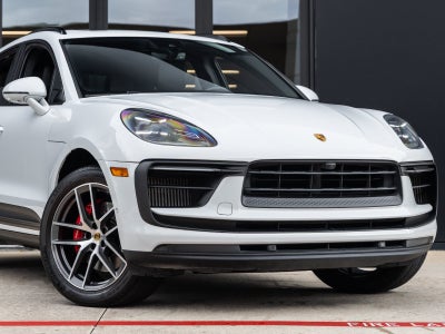 2022 Porsche Macan S