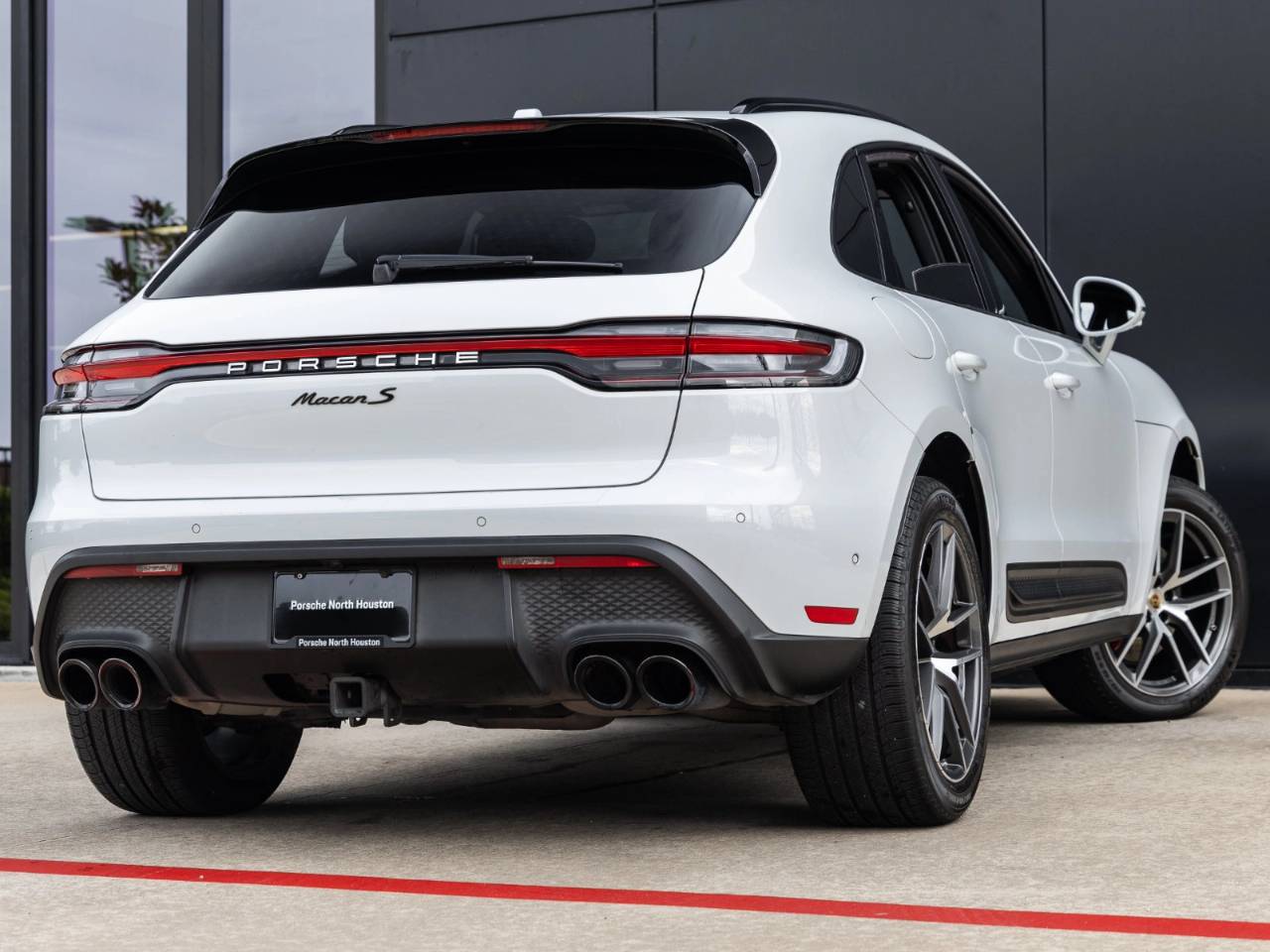 2022 Porsche Macan Macan S