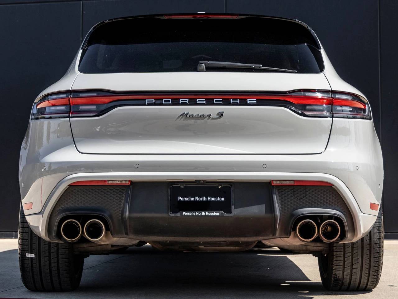 2022 Porsche Macan S