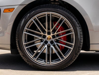 2025 Porsche Macan S