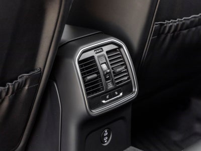 2025 Porsche Macan S