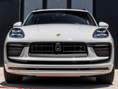 2025 Porsche Macan S