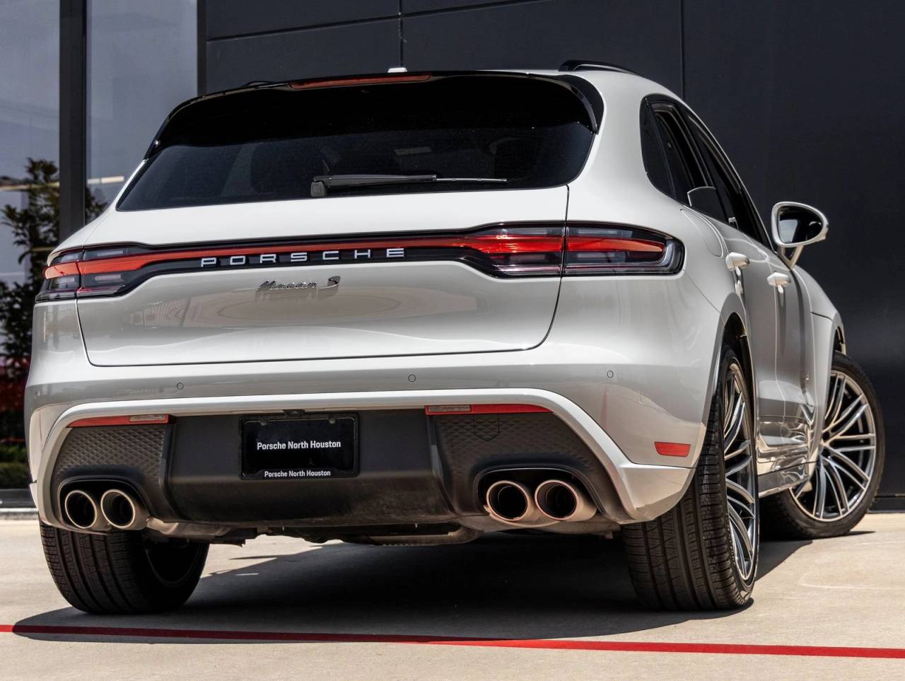2025 Porsche Macan Macan S