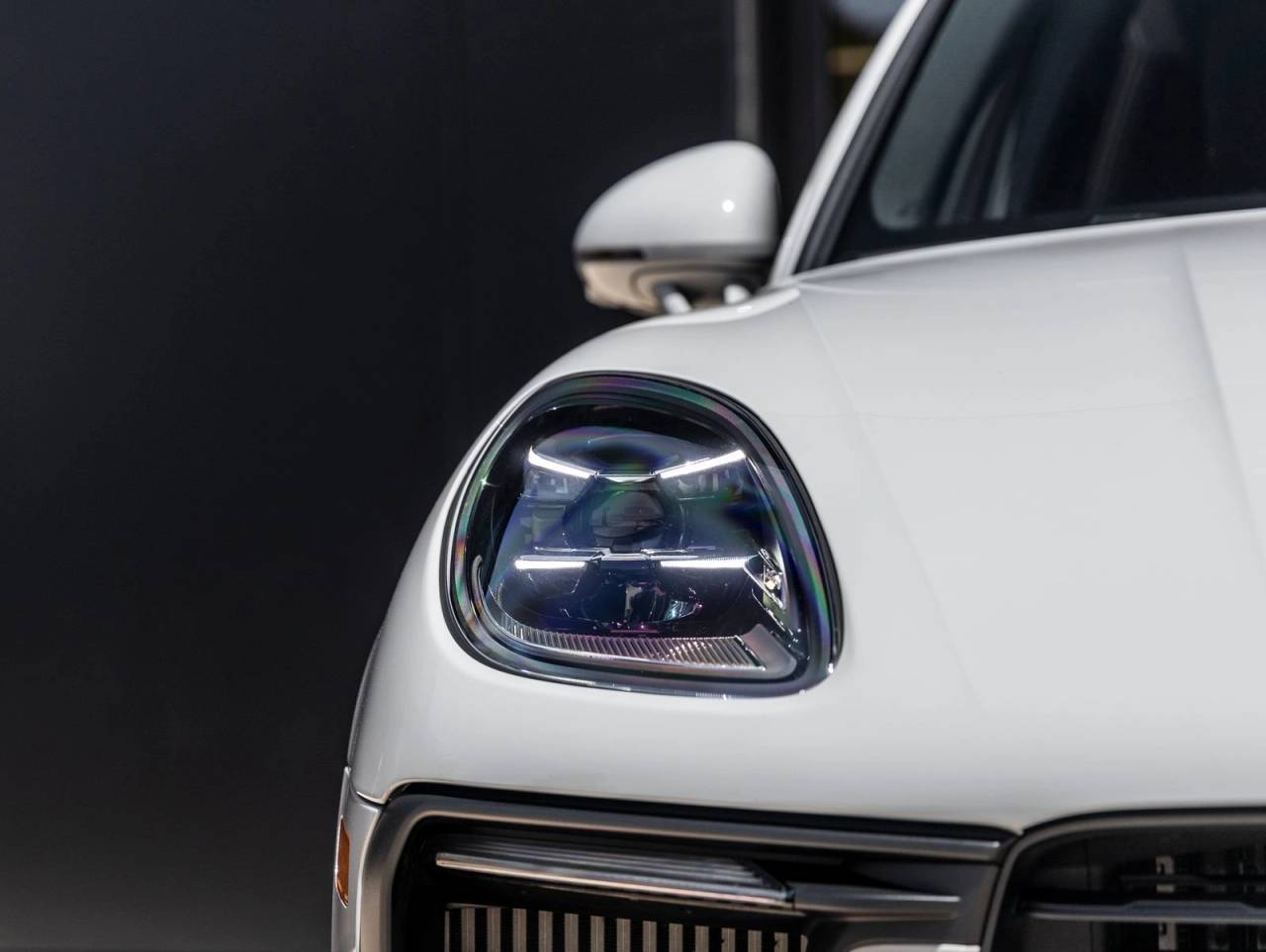 2025 Porsche Macan Macan S