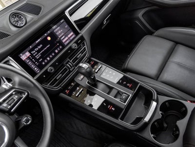 2025 Porsche Macan Macan S