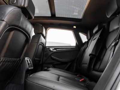 2025 Porsche Macan Macan S