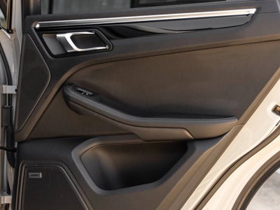 2025 Porsche Macan Macan S