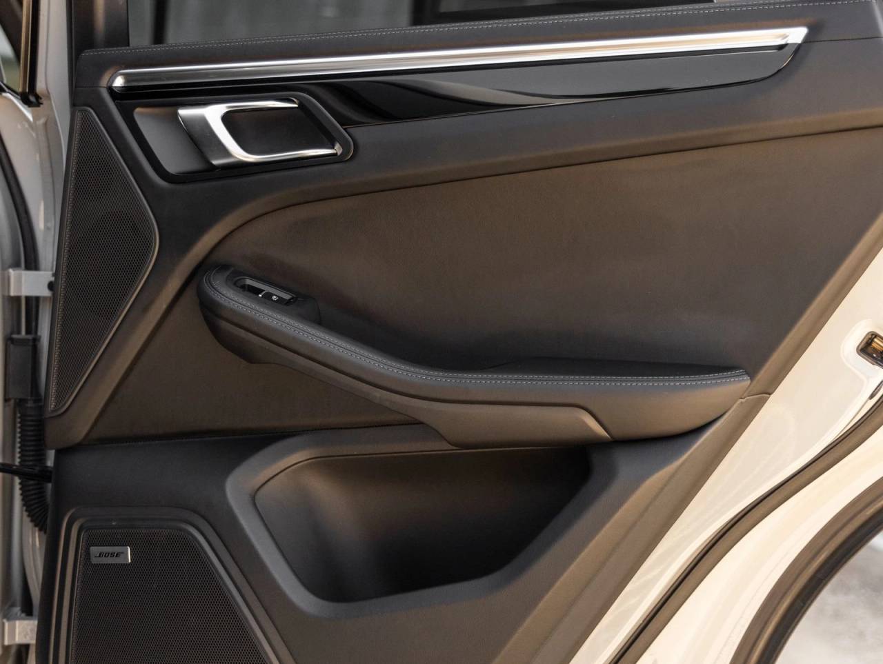 2025 Porsche Macan Macan S