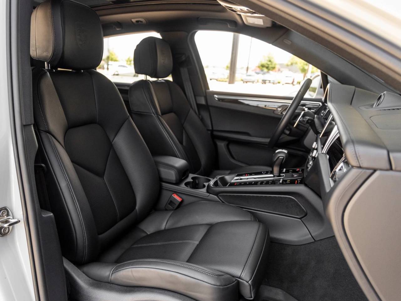 2025 Porsche Macan Macan S