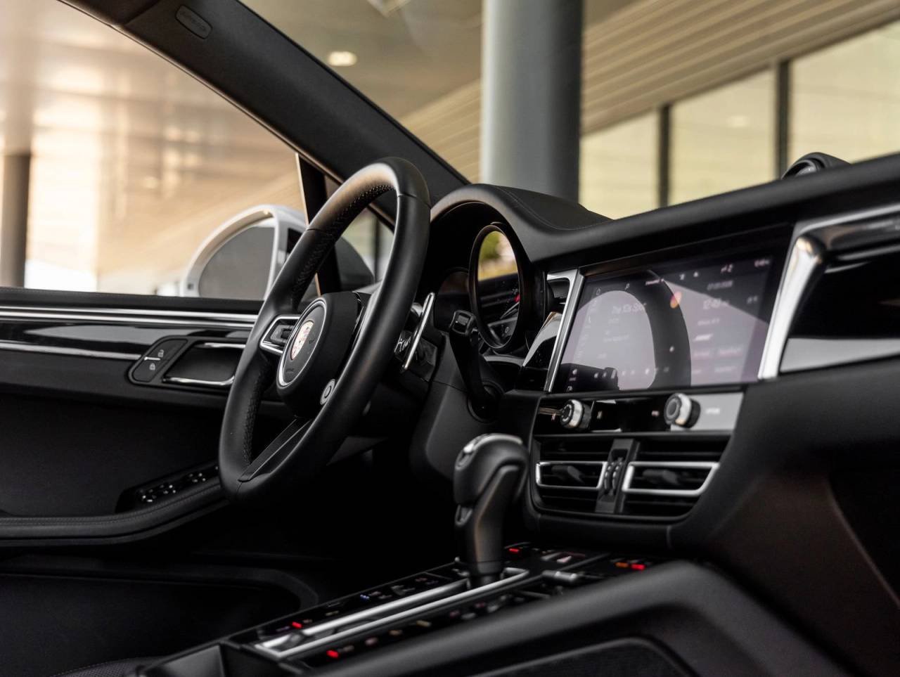 2025 Porsche Macan Macan S